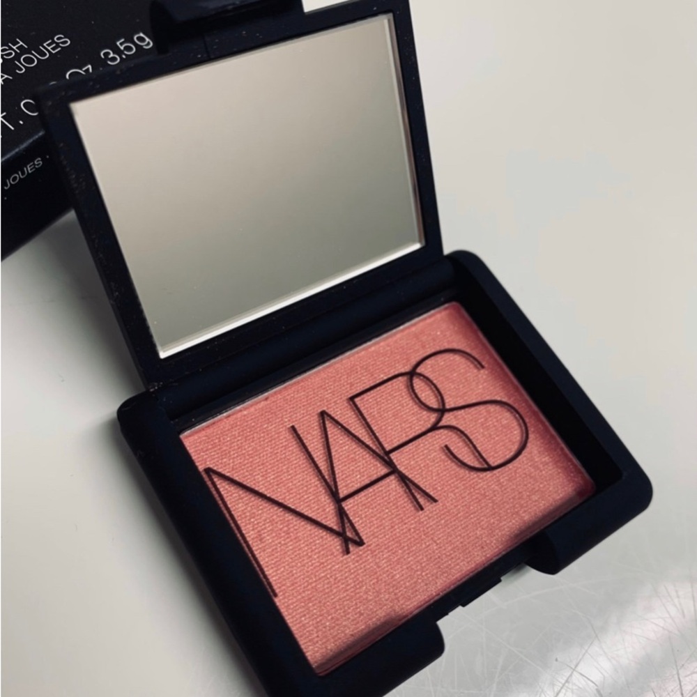 Brand New NARS Cosmetics .16 oz. Powder Blush in Orgasm - Picture 2 of 5